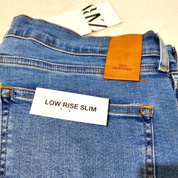 ❌️SOLD❌️Zara Low Rise Slim Jeans Size 36 - Picture 6 of 8